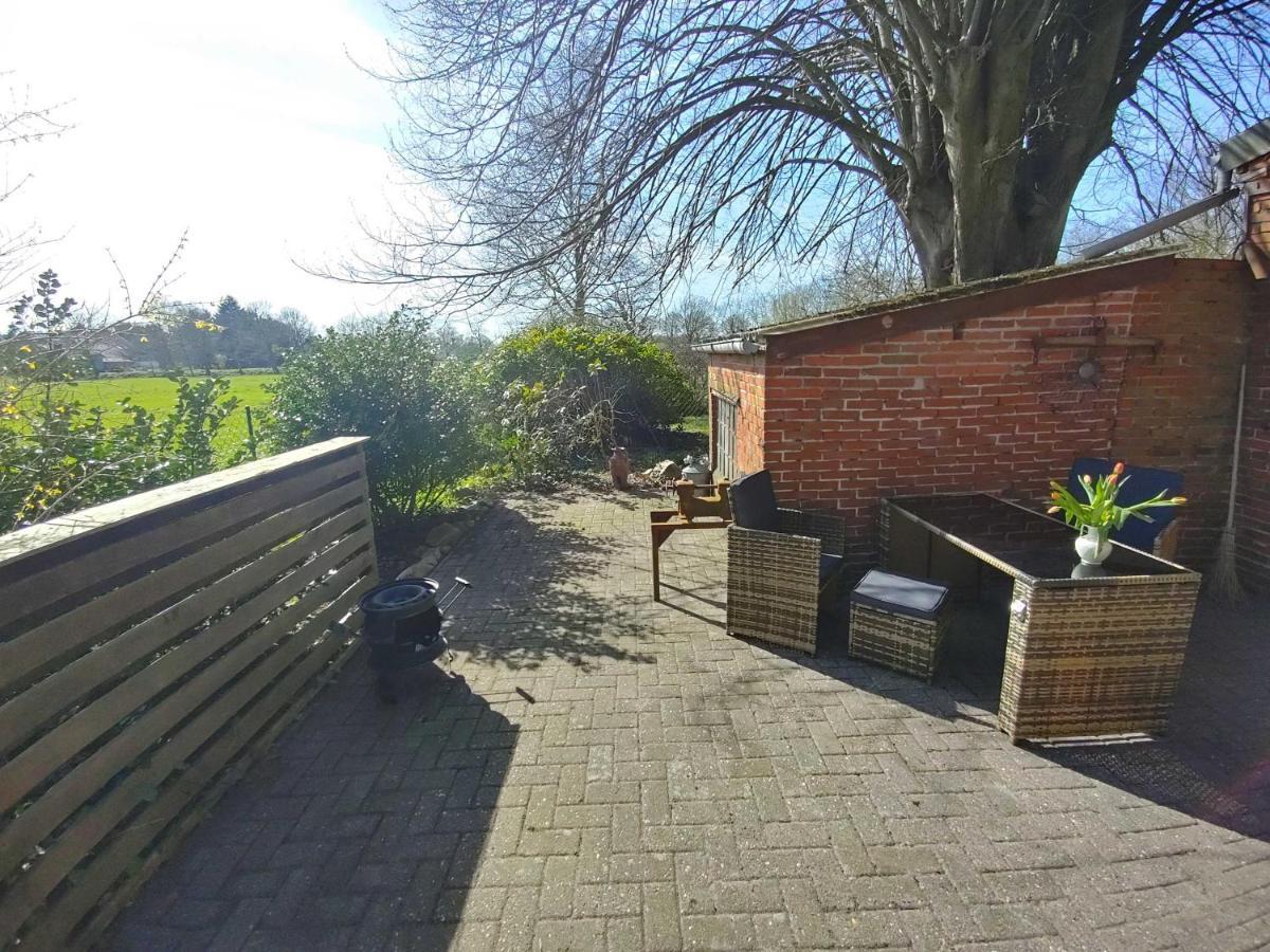 Holiday home Ferienhaeuschen Alte Schmiede, 35647 Uplengen